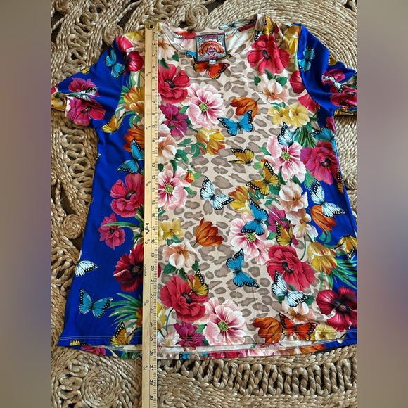 Johnny Was Mayflower Relaxed Favorite Short Sleeve Swing Tee (Size S) - Picture 7 of 8